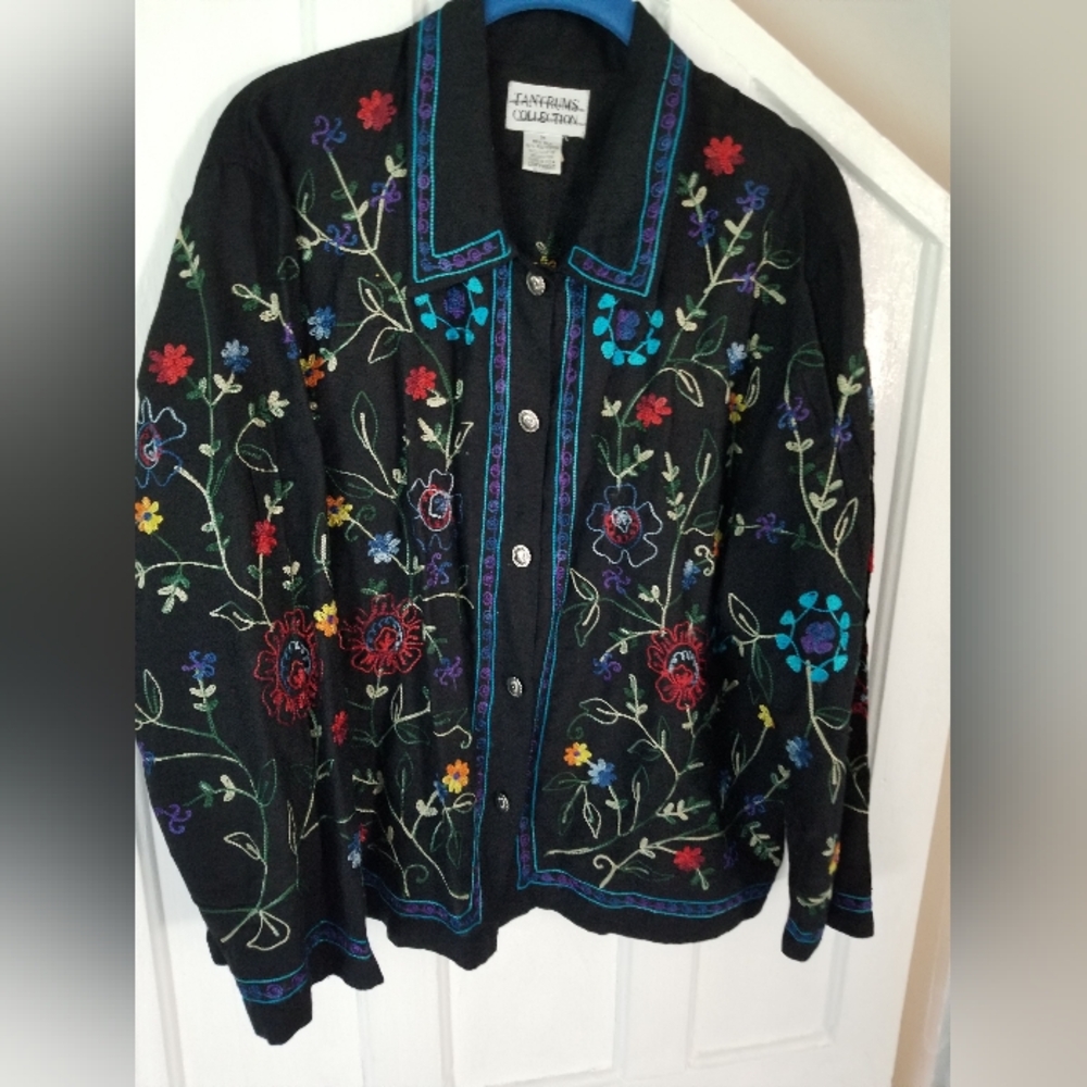 Womens Top Sz M  Black Colorful Floral Embroidered Silk Blend Button Long Sleeve